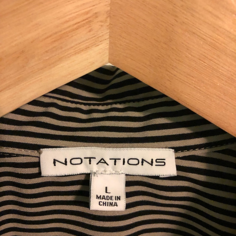 Notations size Large button down blouse - Picture 7 of 7